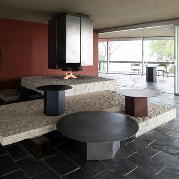 Epic Steel sofabord - Misty grey, Ø 110 cm - GUBI