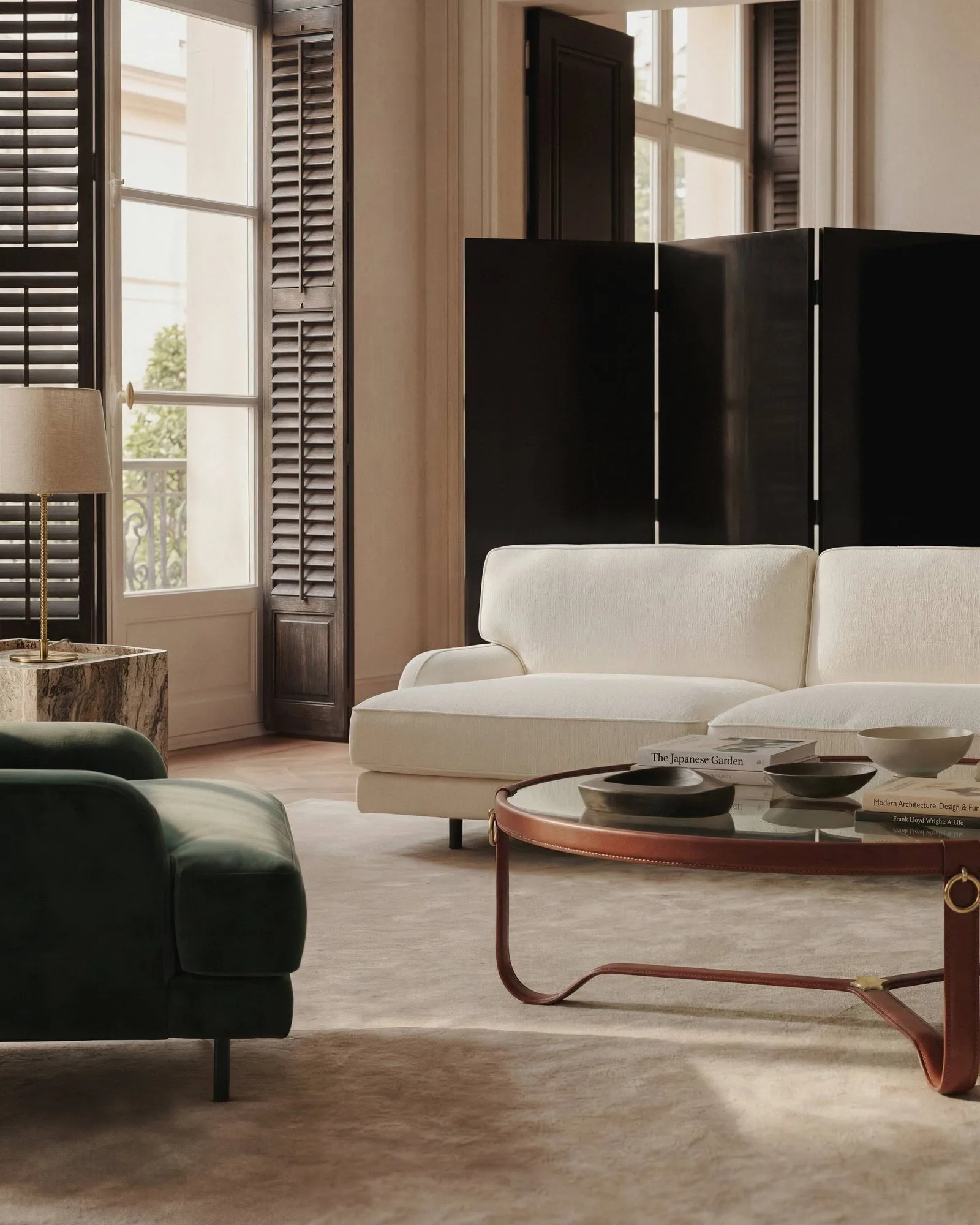 Flaneur 2-seters sofa, Asator 0984-matt svart, 2-seter GUBI