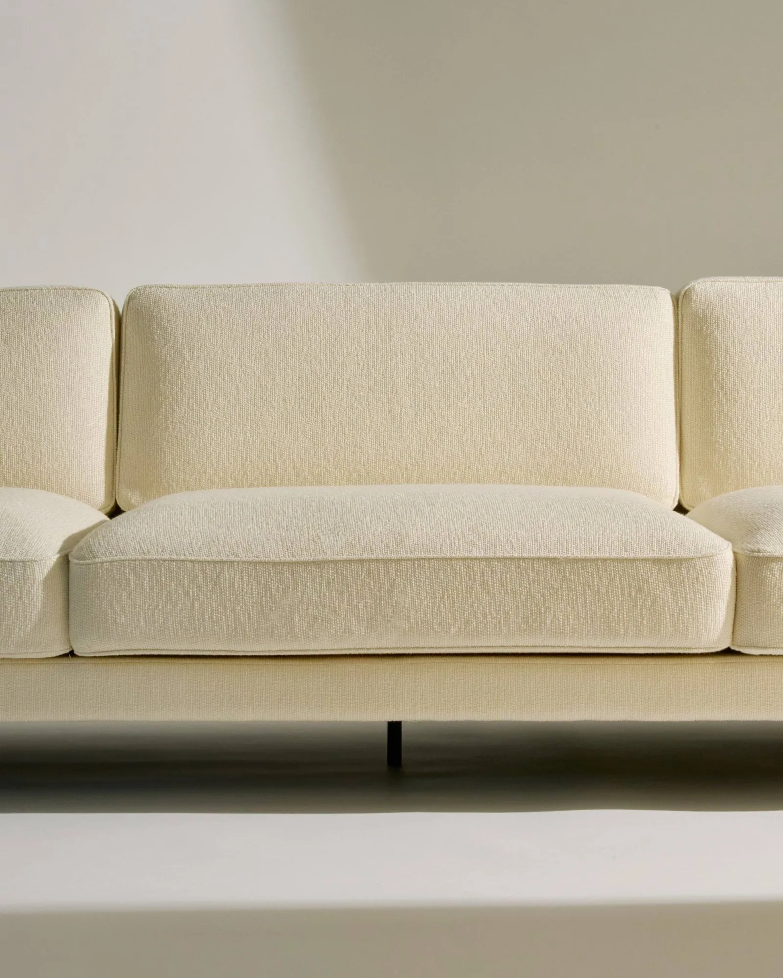Flaneur 3-seters sofa, Bouclé-matt svart GUBI