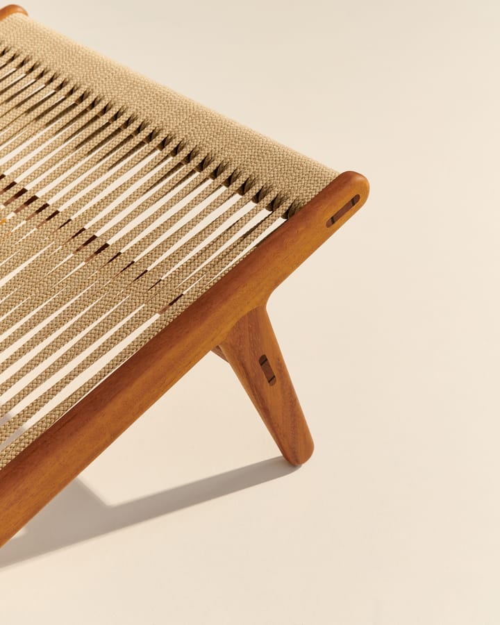 MR01 Initial outdoor lounge chair, Oljet irokotre GUBI