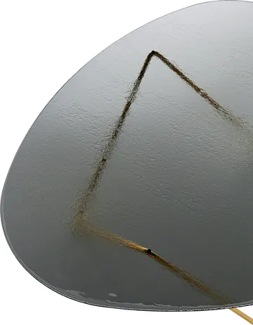 Pedrera salongbord - Semimatt messing-strukturglass smoke - GUBI