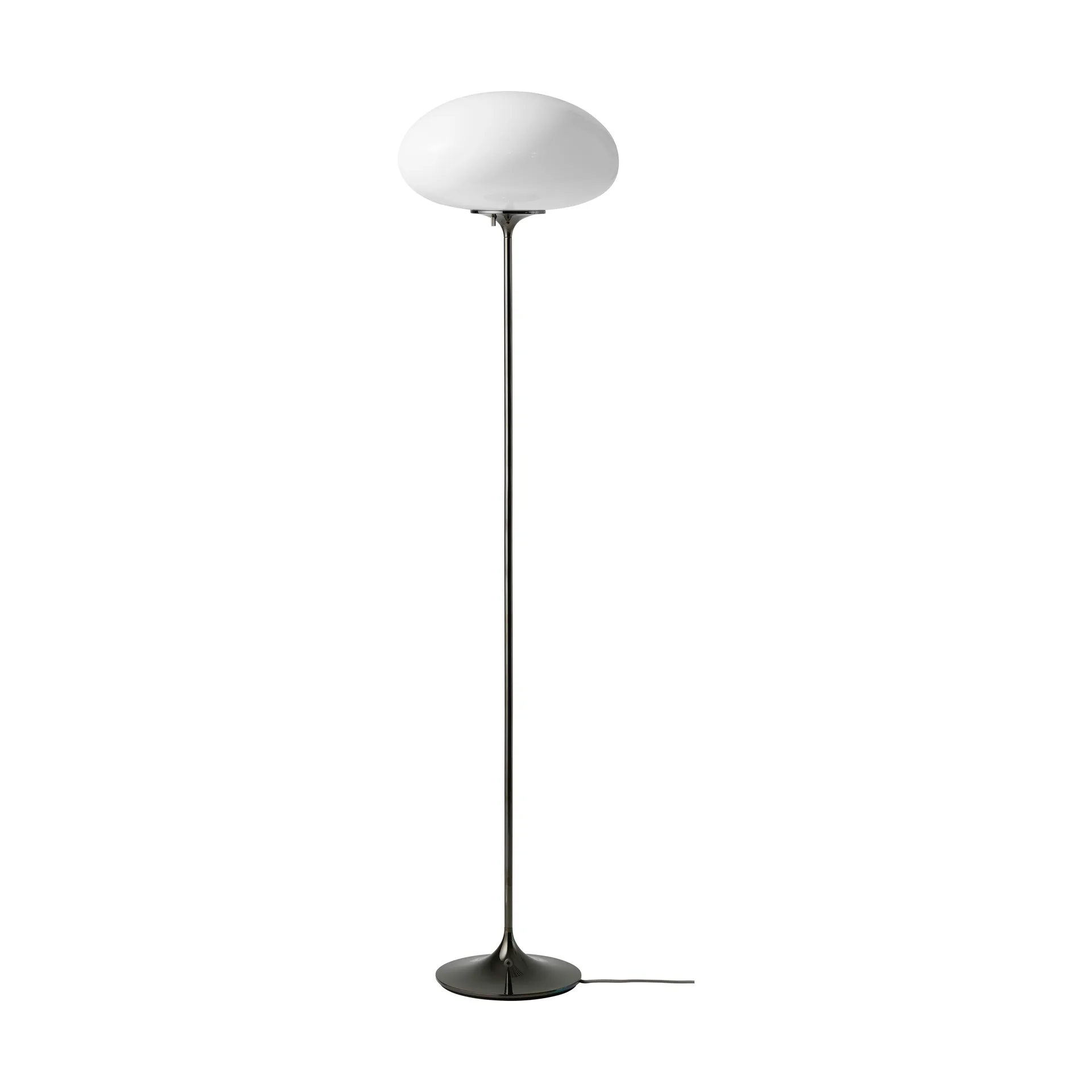 Stemlite gulvlampe, Black chrome-opalglass, 150 cm GUBI