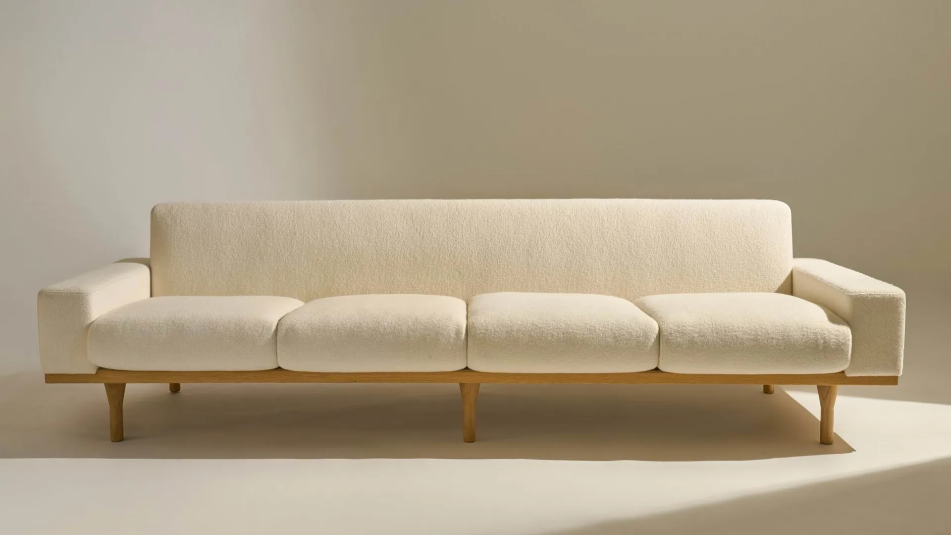 SW50 sofa, Harp 24 Ivory-oljet eik, 4-seter GUBI