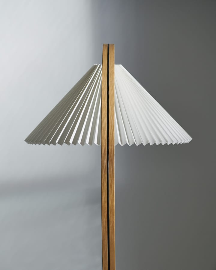 Timberline gulvlampe - Oak-birch-white - GUBI