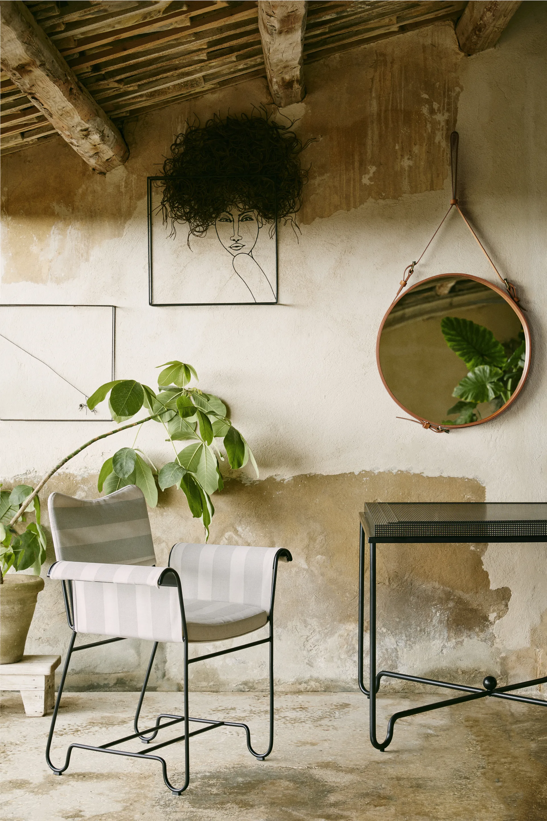 Tropique bord 90 x 90 x 75 cm, Classic black GUBI