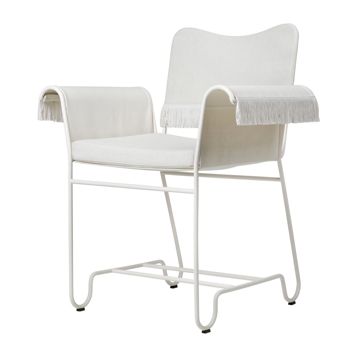 GUBI Tropique karmstol med frynser White semi matt-Leslie 06
