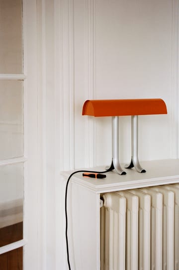 Anagram bordlampe - Charred orange - HAY