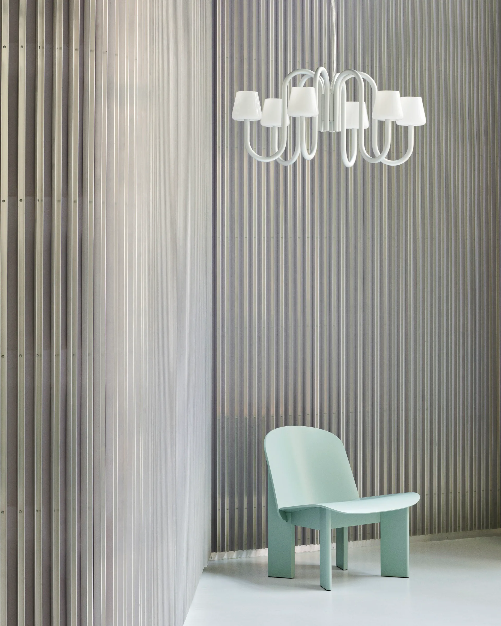 Chisel lounge chair, Eucalyptus lakkert bøk HAY