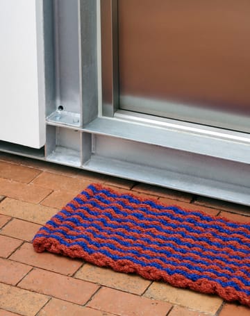 Coco Stripe Wave dørmatte - Brown-navy - HAY