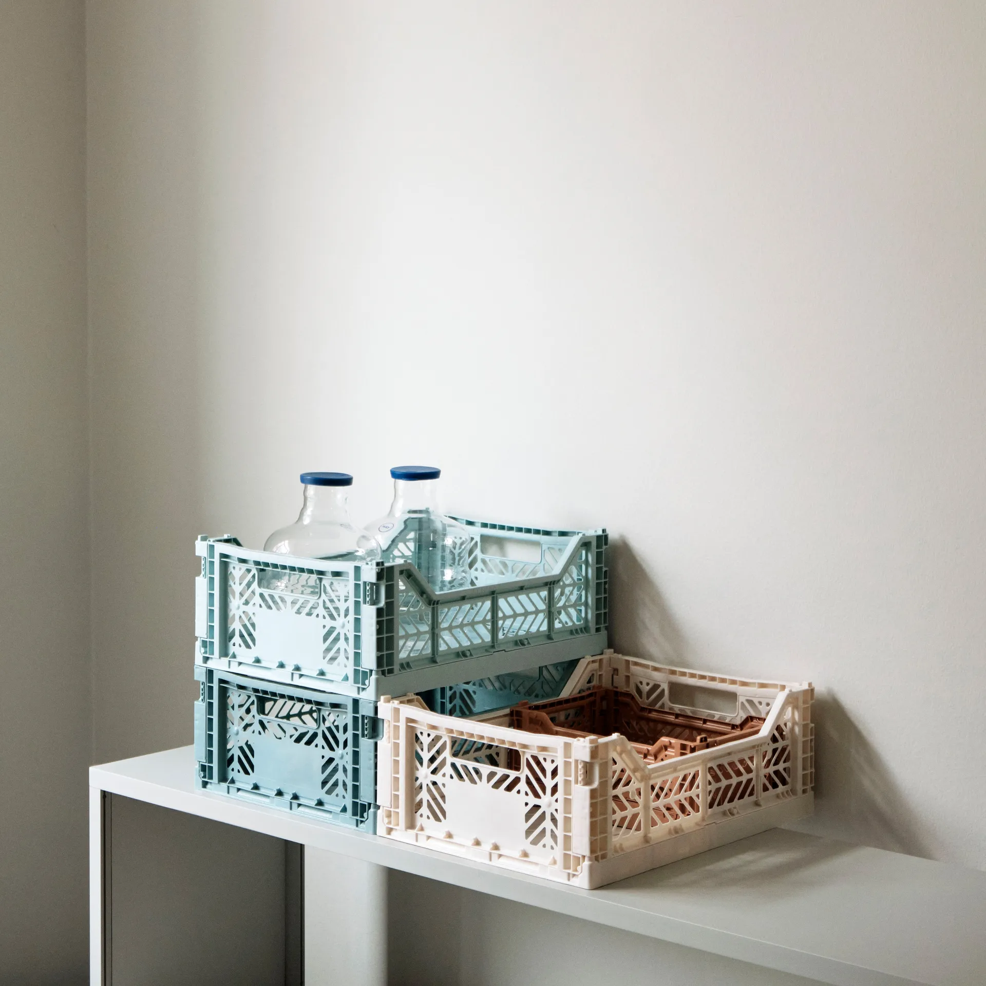 Colour Crate M 30x40 cm, Arctic blue HAY