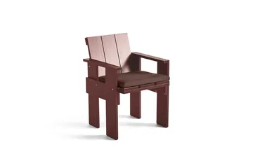 Crate Dining Chair stol med armlener - Iron red - HAY