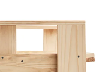 Crate Dining Chair stol med armlener - Water-based lacquered pinewood - HAY