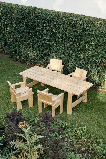 Crate Dining Chair stol med armlener - Water-based lacquered pinewood - HAY