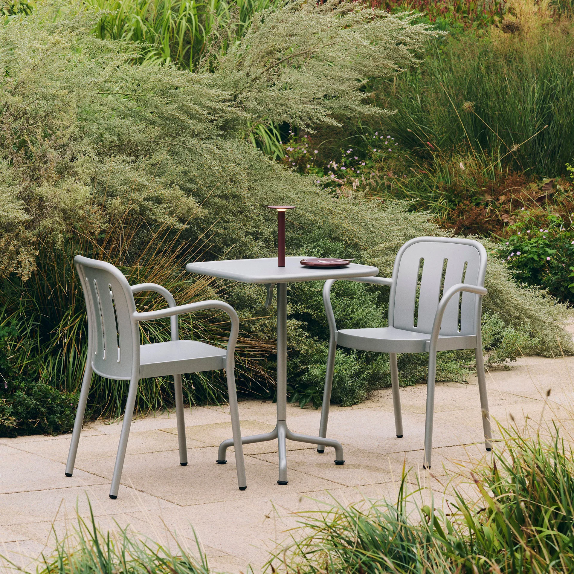 Deville bord, Silver grey, 60x70x74 cm HAY