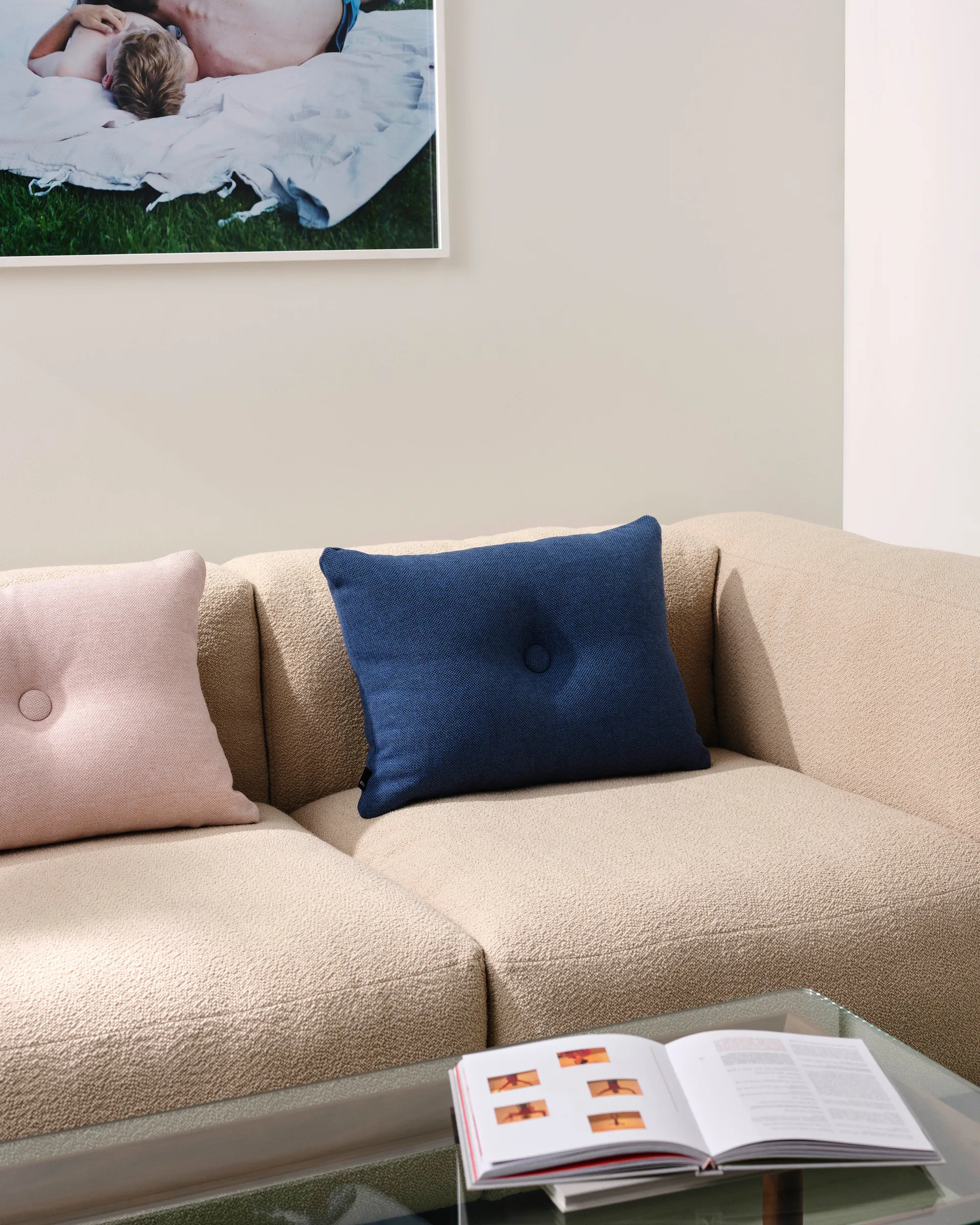 Dot Cushion Mode 1 Dot pute 45 x 60 cm, Pastel pink HAY