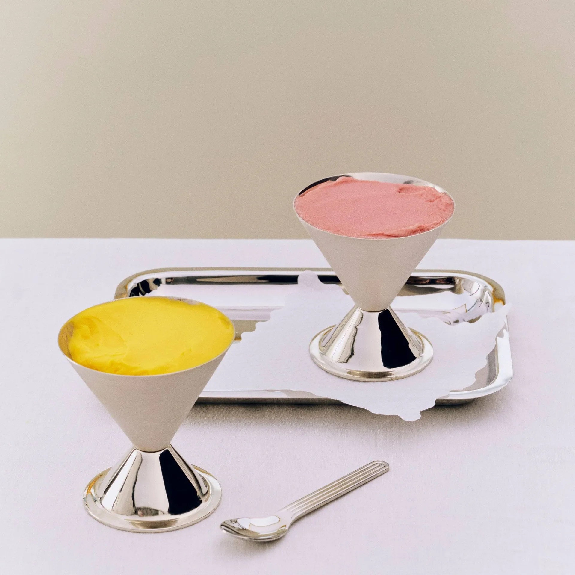 Essential Steel glassbolle, Rustfritt stål, 10,5xØ10 cm HAY