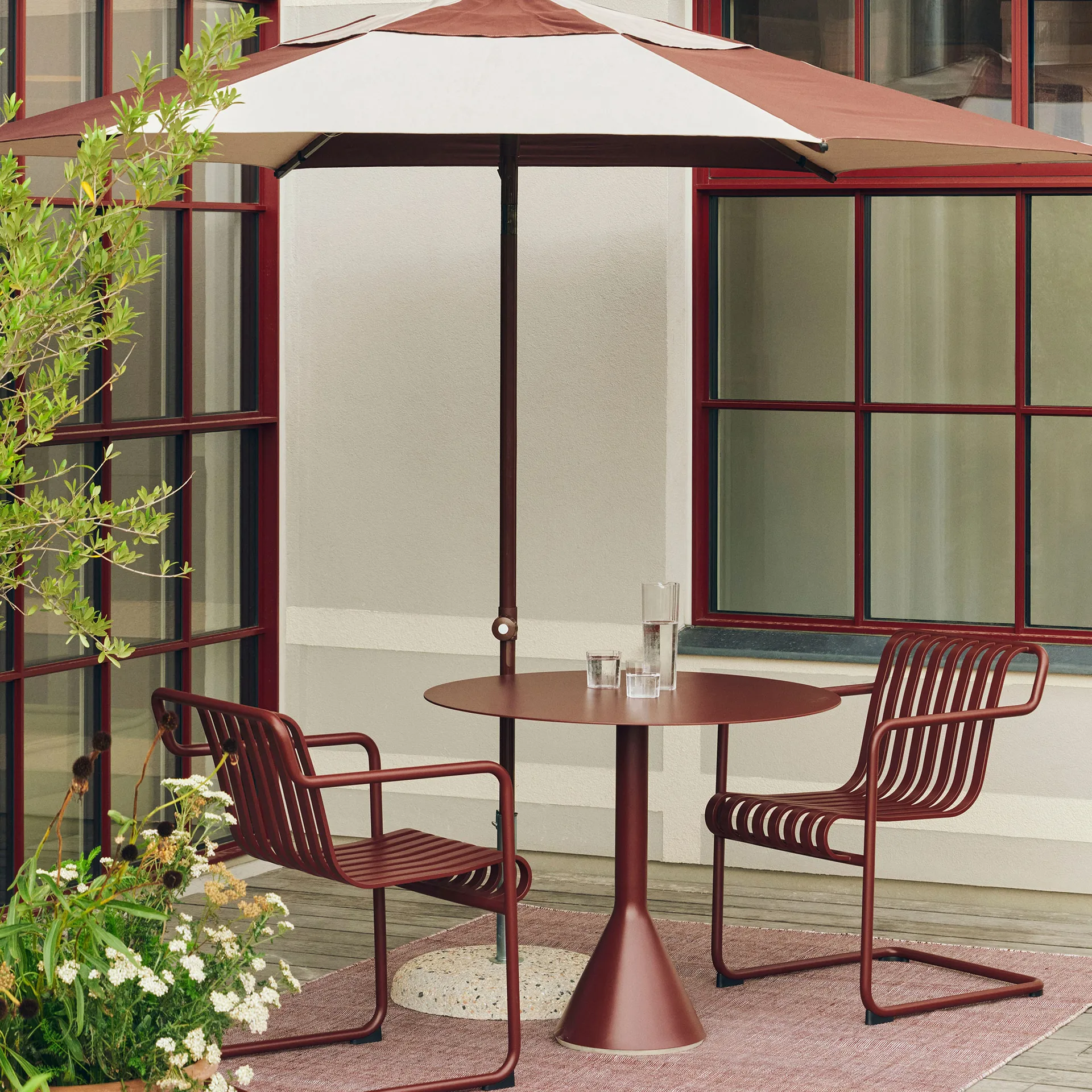 Haze matte, Iron red, 230x230 cm HAY