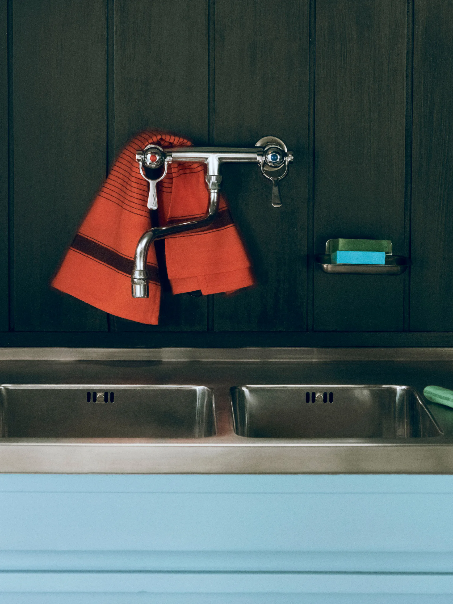 Linear kjøkkenhåndkle 52x80 cm, Warm red HAY