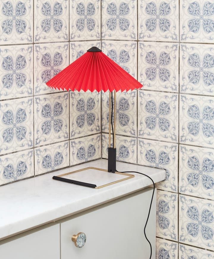 Matin table bordlampe Ø 30 cm, Bright red shade HAY