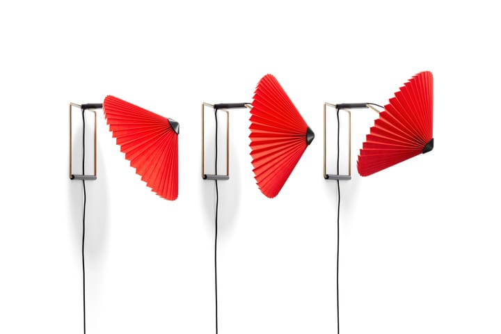 Matin wall vegglampe Ø 30 cm, Bright red shade HAY