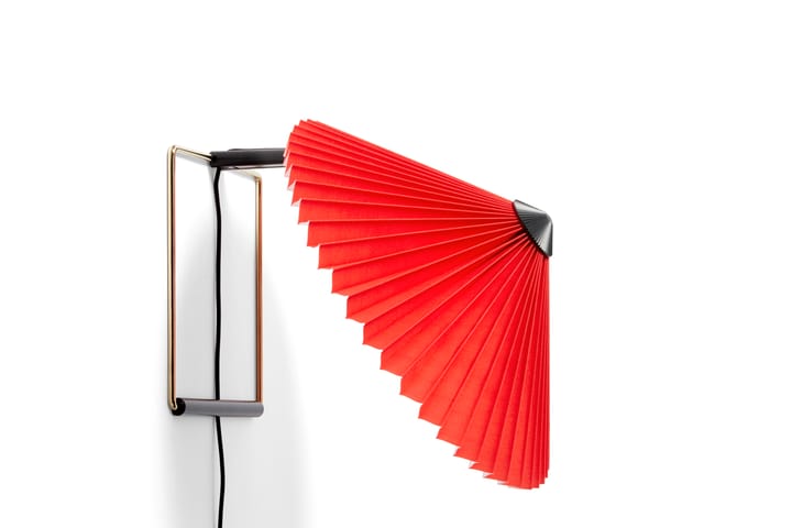 Matin wall vegglampe Ø 30 cm, Bright red shade HAY