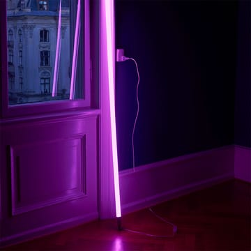 Neon Tube lysrør 150 cm - pink - HAY