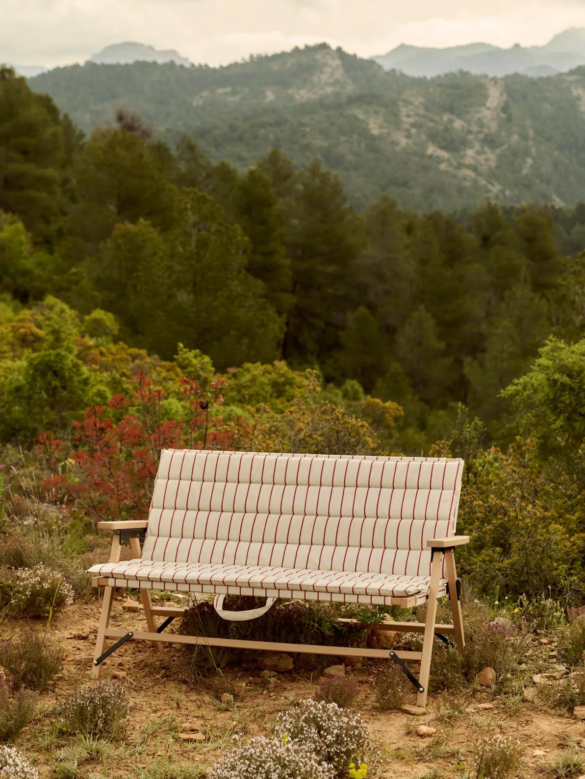 Outdoor Market sofa sammenleggbar, Beige-red, 2-seter HAY