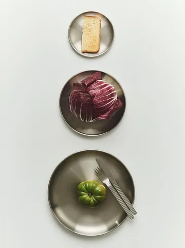 Outdoor Market tallerken - Rustfritt stål, Ø20 cm, 2-pakning - HAY