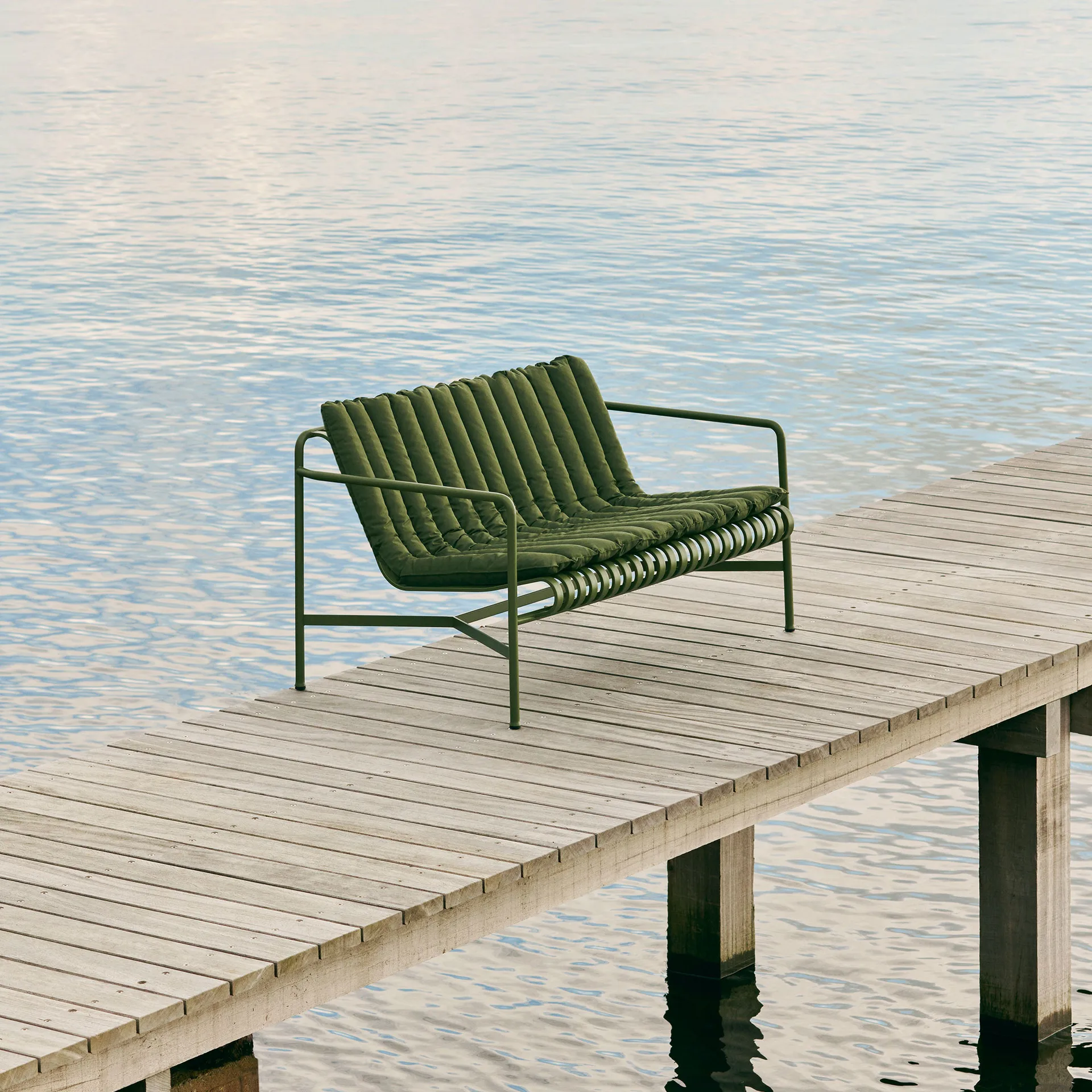 Palissade Lounge Sofa Soft Quilted setepute, Olive HAY