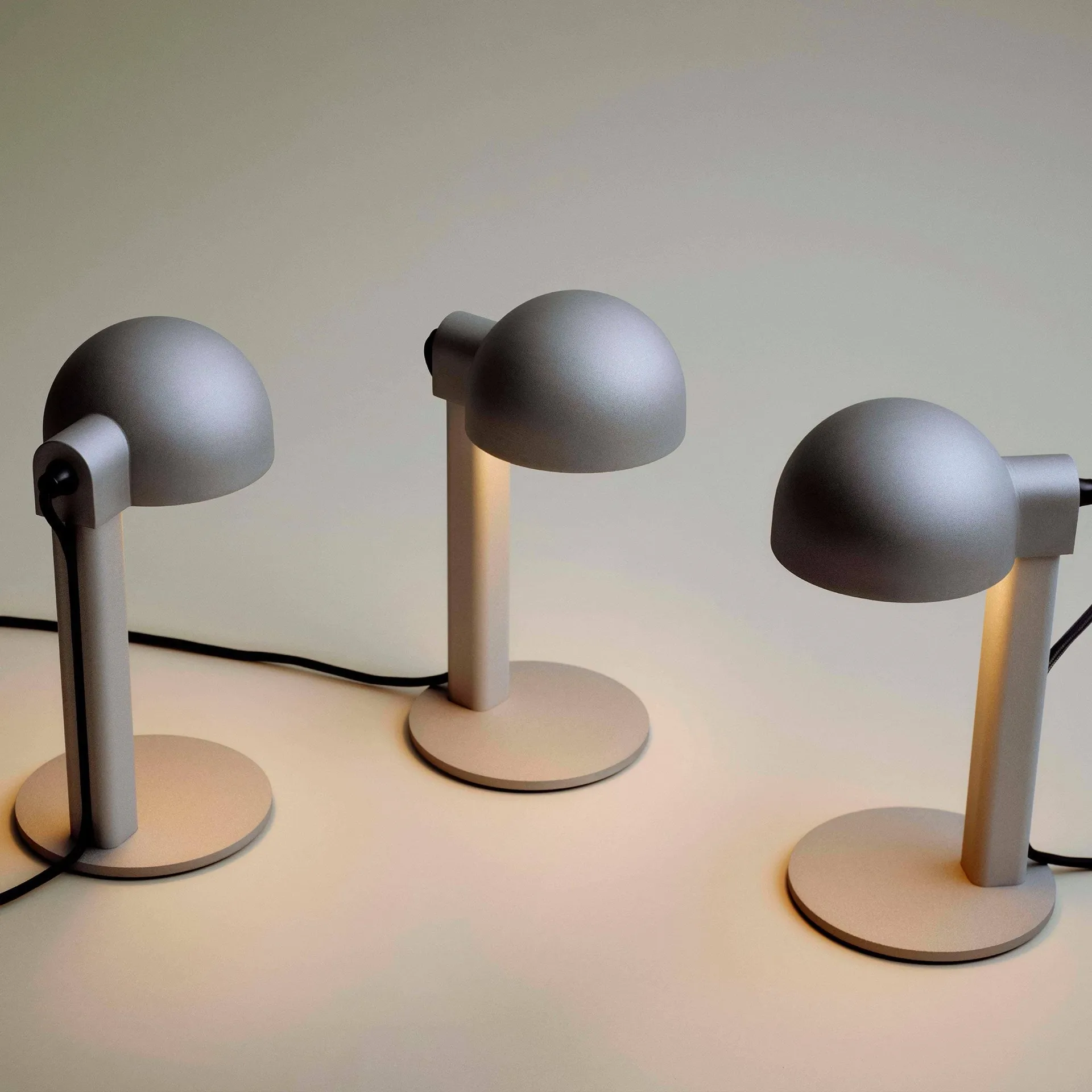 Posto bordlampe, Silver grey HAY