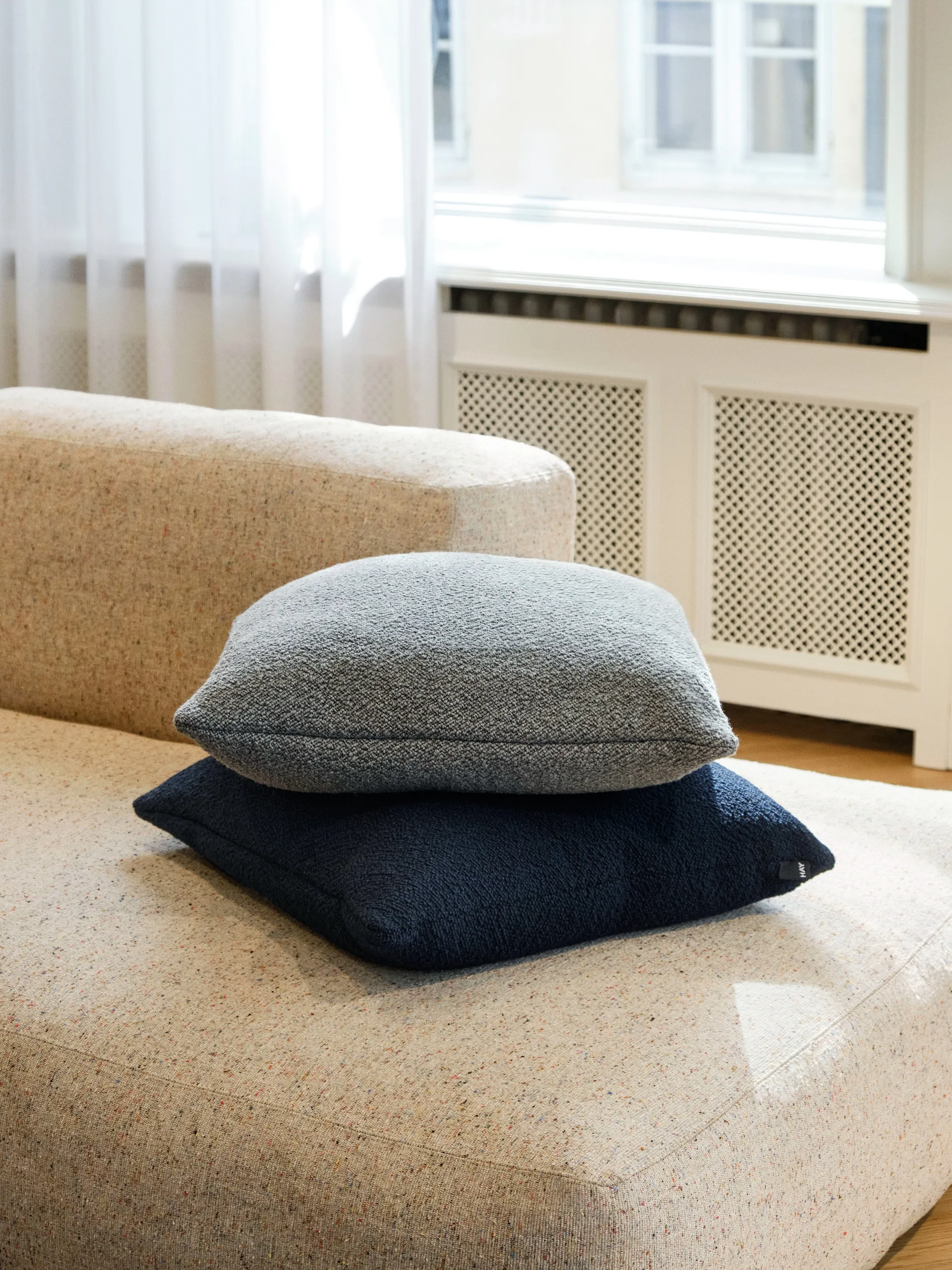 Texture pute 50 x 50 cm, Grå HAY