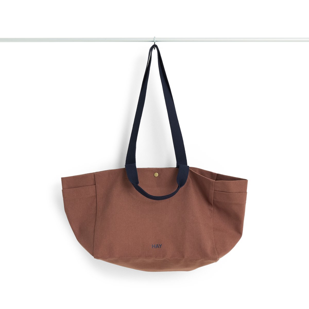 HAY Weekend Bag No 2 veske S 26x56 cm Milk chocolate