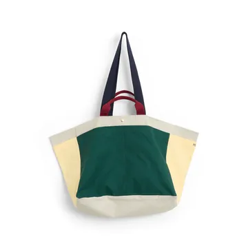 Weekend Bag Organic veske M - Dark green multi - HAY