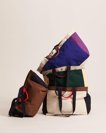 Weekend Bag Organic veske S - Brown multi - HAY