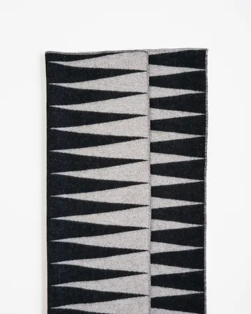 Ihalo pledd 130 x 180 cm - No. 01 - Hein Studio