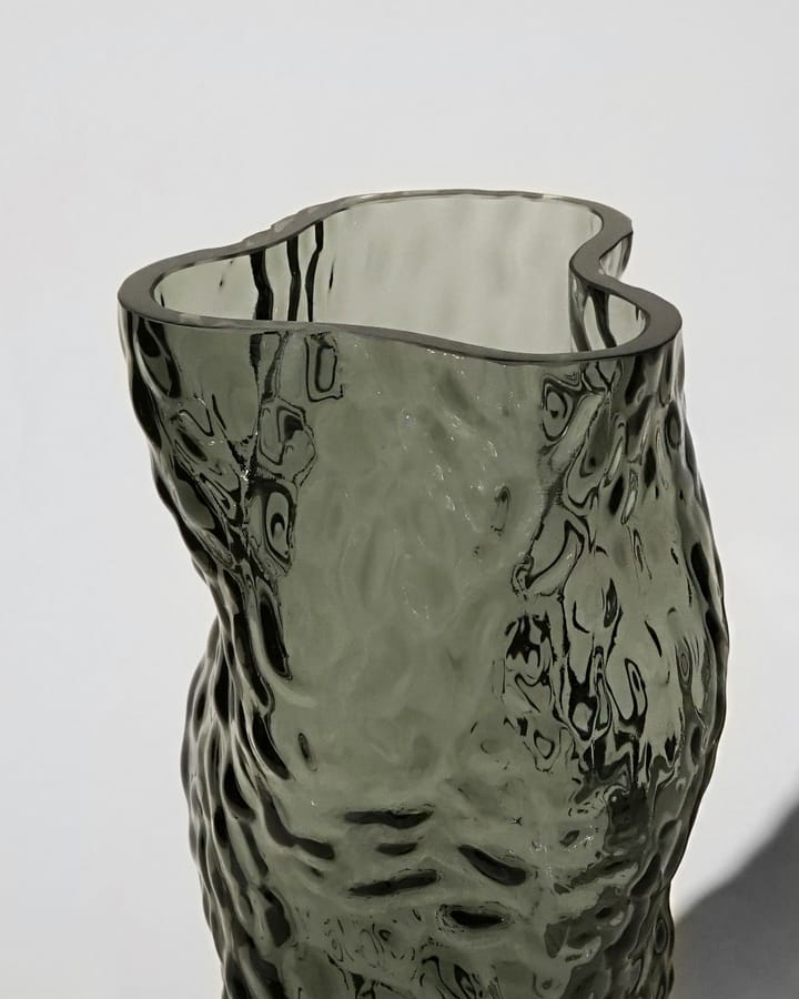 Ostrea Rock vase glass 30 cm - Midnight blue - Hein Studio