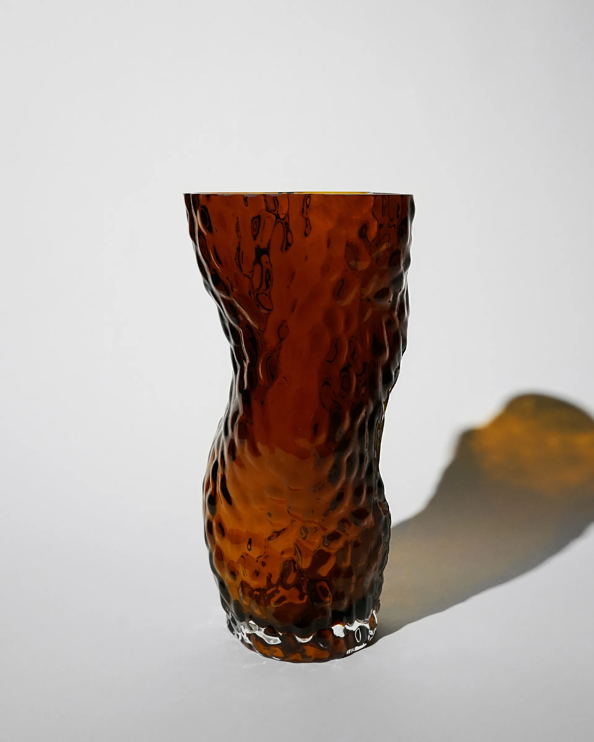 Ostrea Rock vase glass 30 cm, Rust Hein Studio