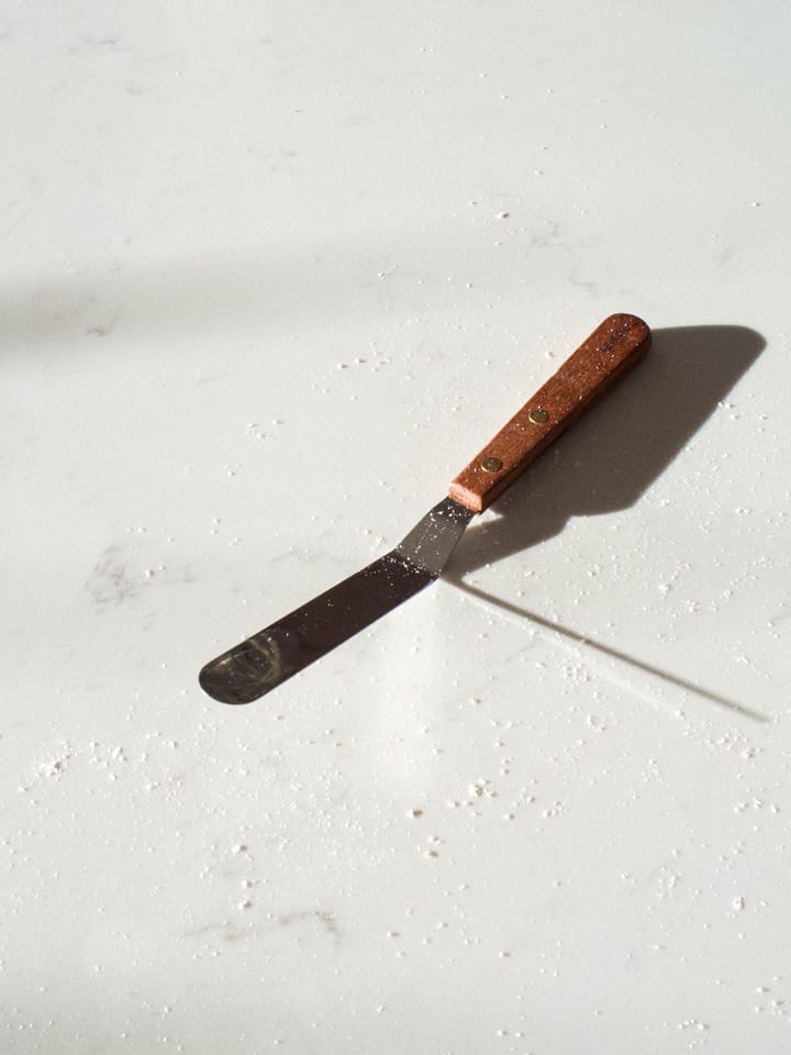 Palettkniv med vinklet trehåndtak, Rosentre-rustfritt stål Heirol
