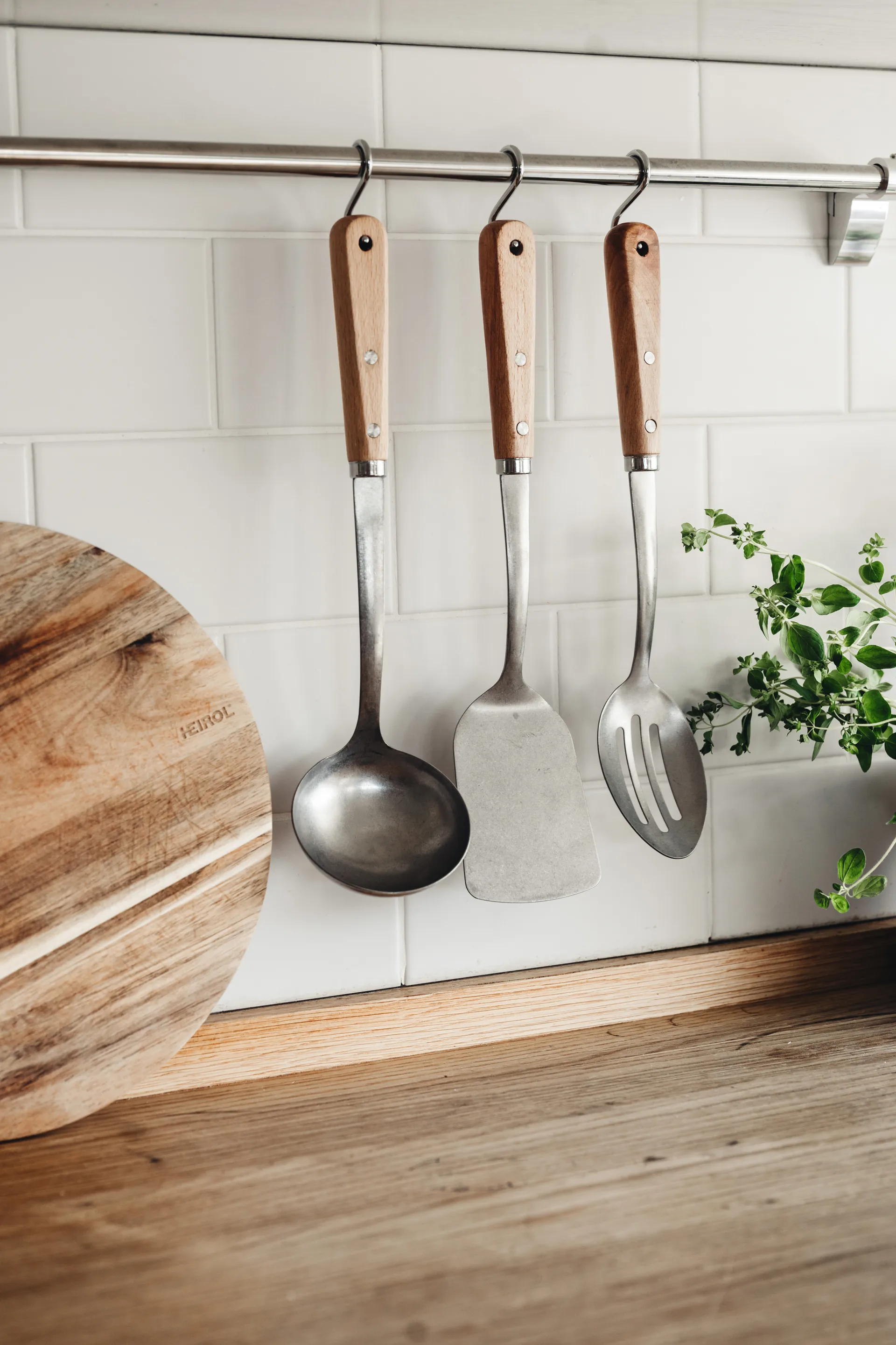 Rustfri suppeøse 29,8 cm, Bøk Heirol