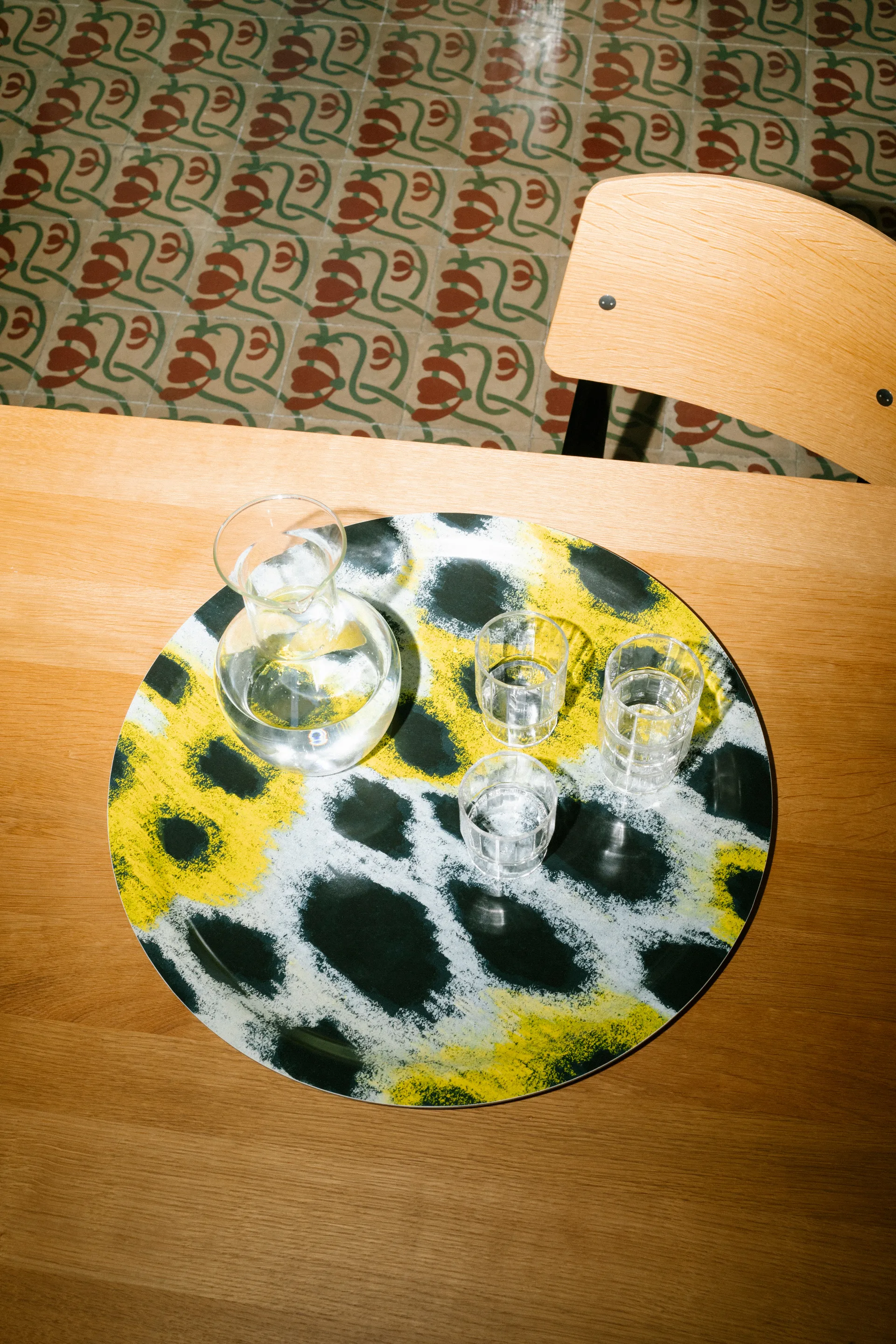 Monster brett Medium Ø49 cm, White-yellow-black Hem