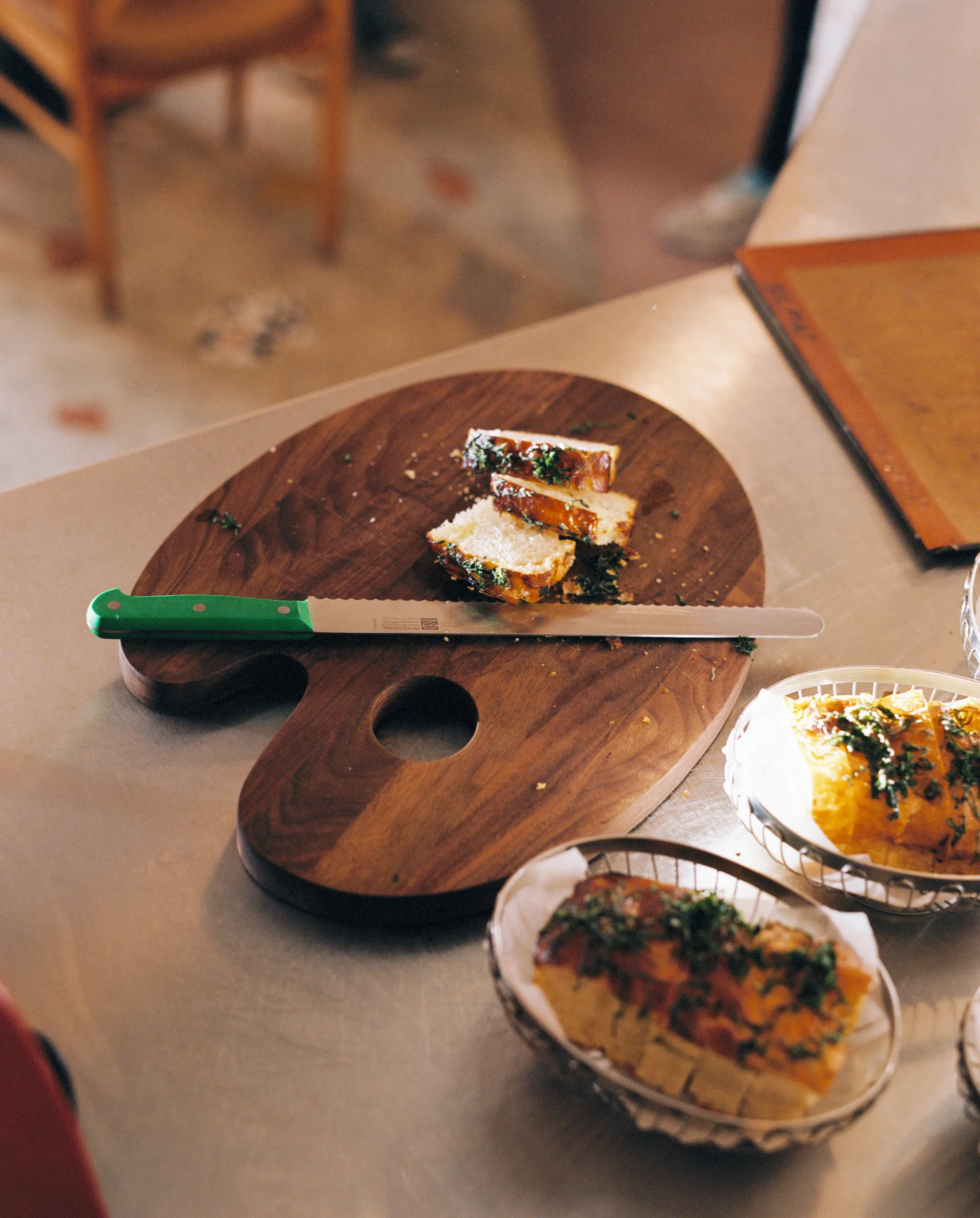 Palette skjærefjøl Small 24x34 cm, Valnøtt Hem