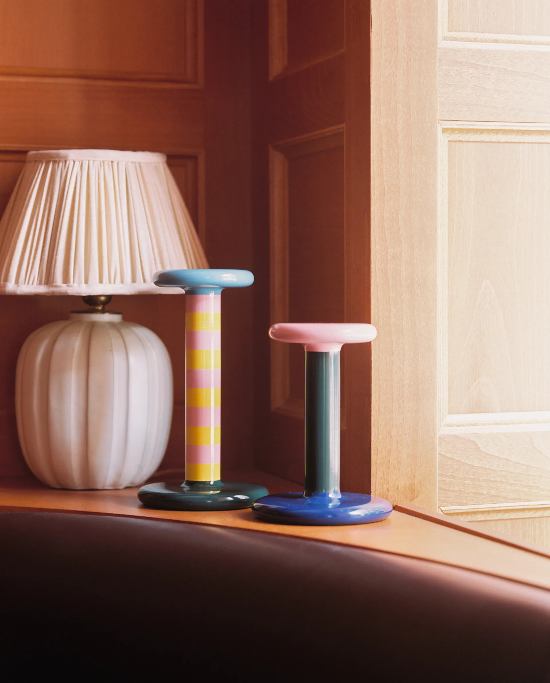 Pesa lysestake Medium 18 cm, Pink-black green-night blue Hem