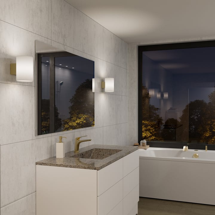 Evoke vegglampe large, Satin brass-opalglass Herstal