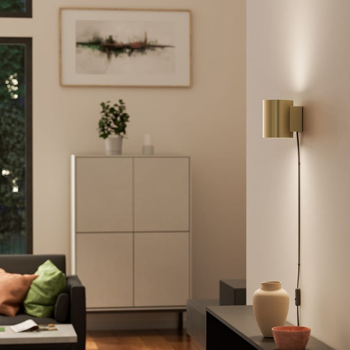 Evoke vegglampe small, Satin brass Herstal