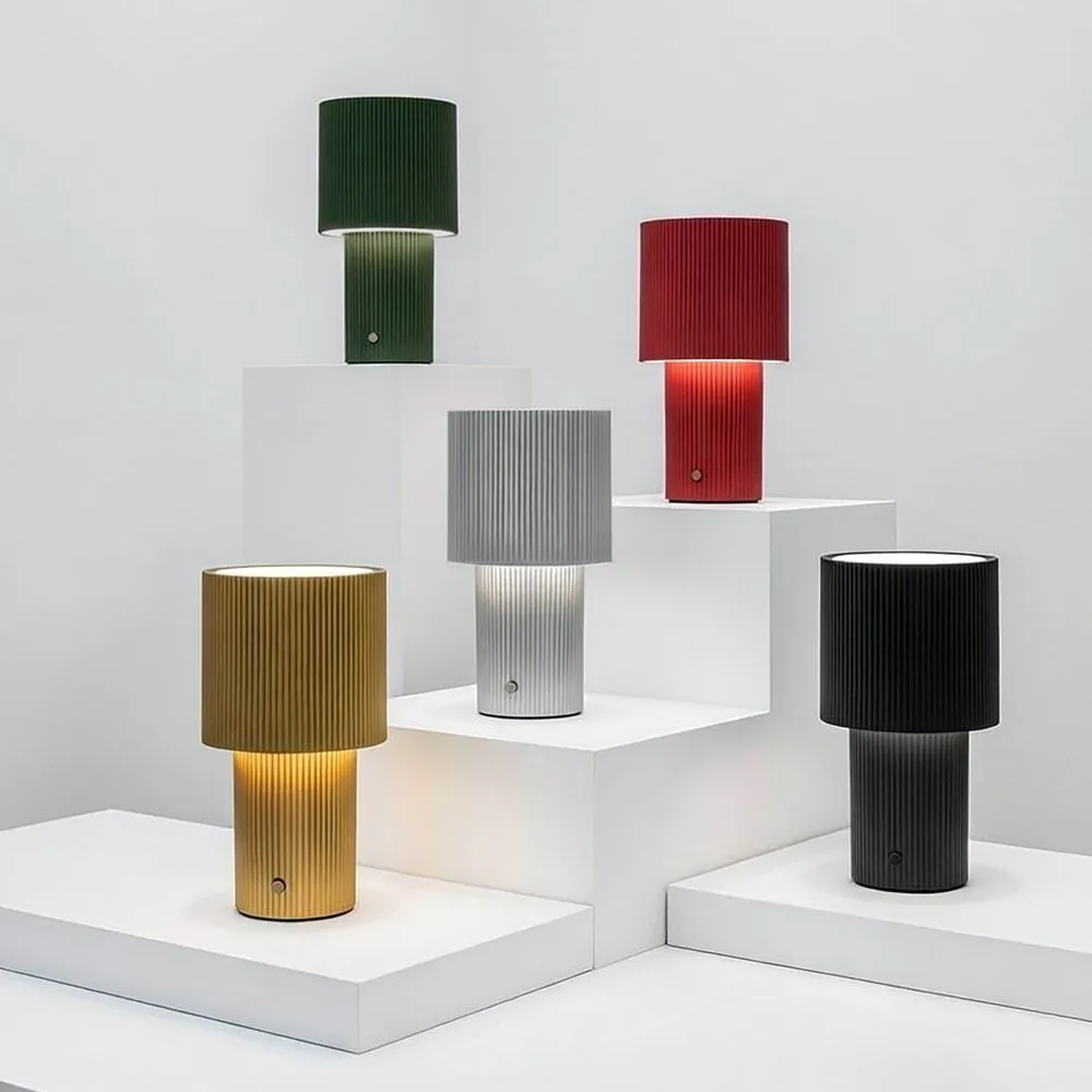 Iluma bordlampe portabel, Rød Herstal