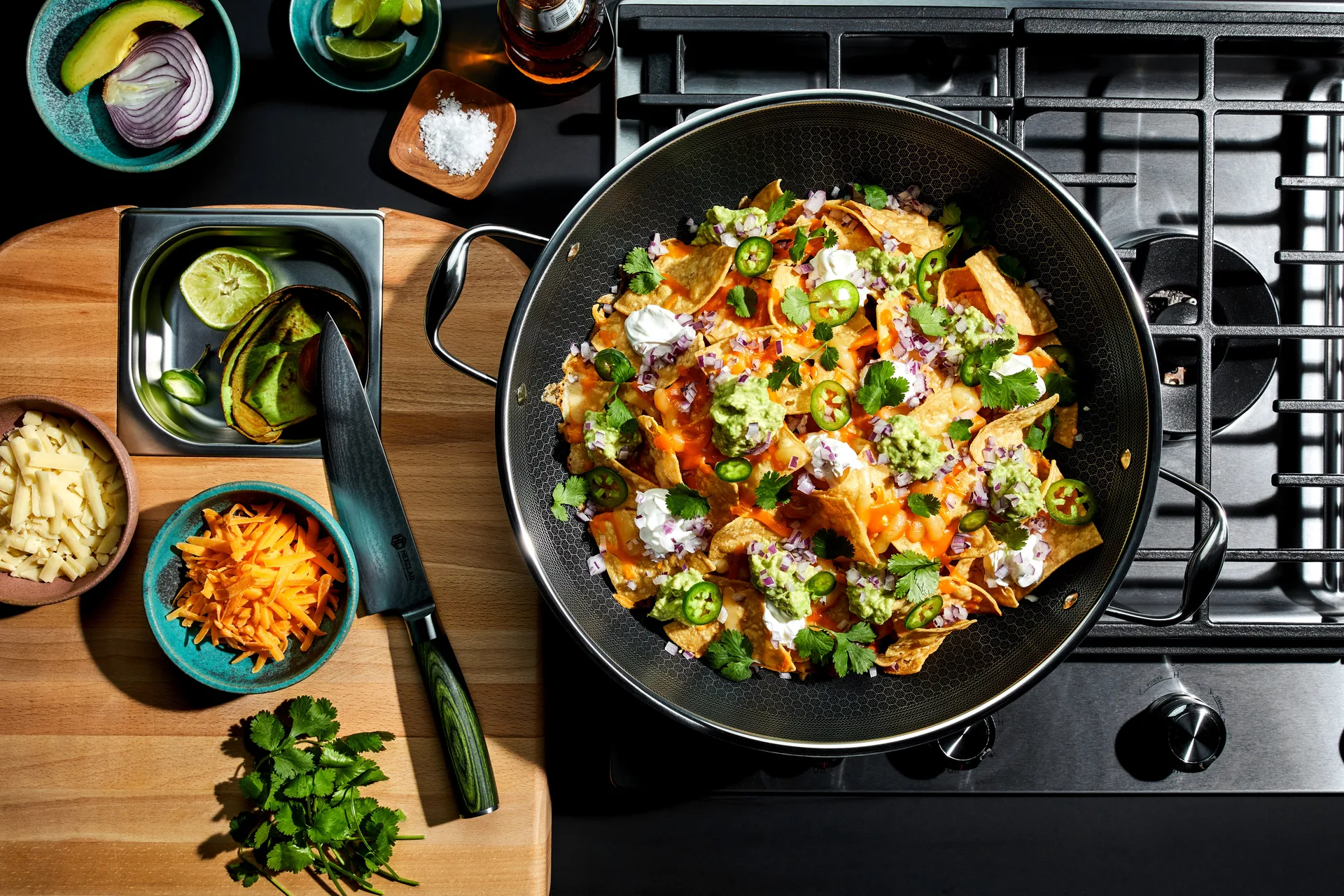 Hexclad wokpanne med lokk hybrid Ø36 cm, Rustfritt stål-sort Hexclad