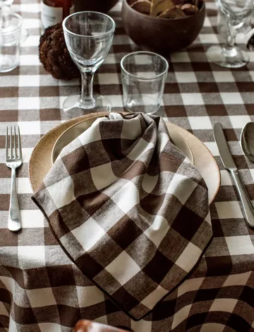 Bettyhill duk - Chocolate, 150x250 cm - Himla