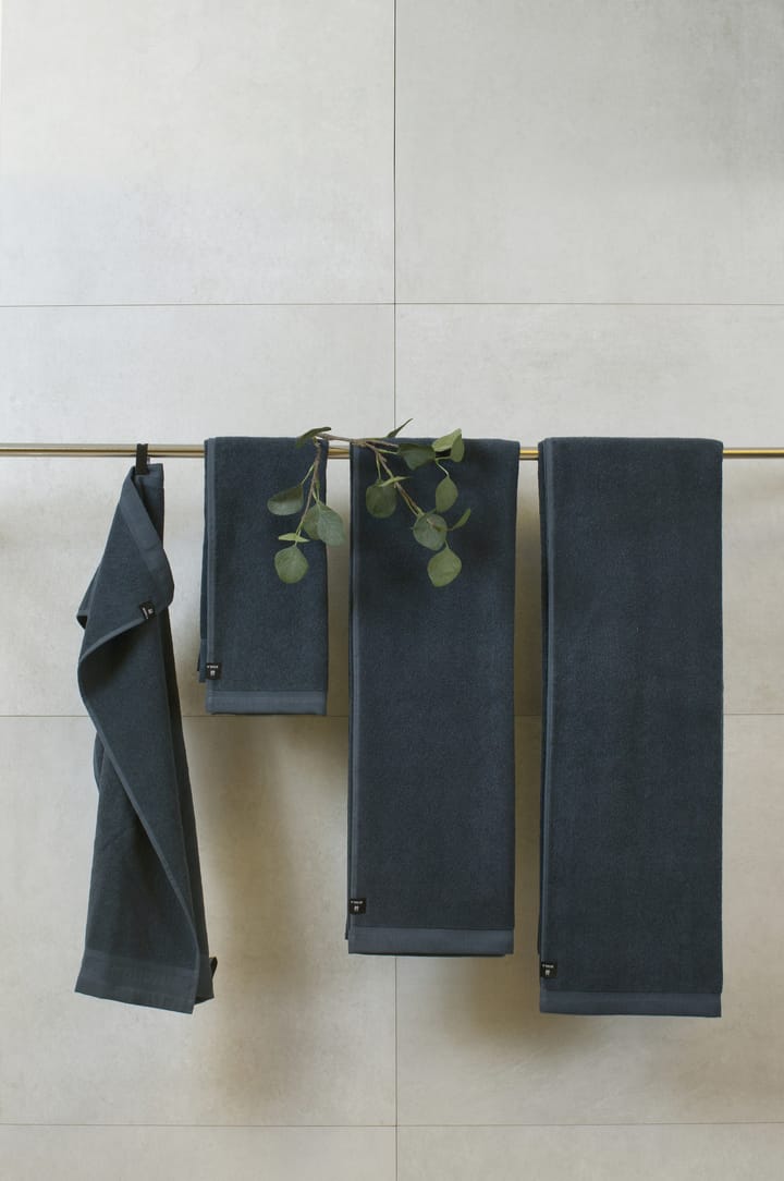 Lina håndkle indigo, 70 x 140 cm Himla