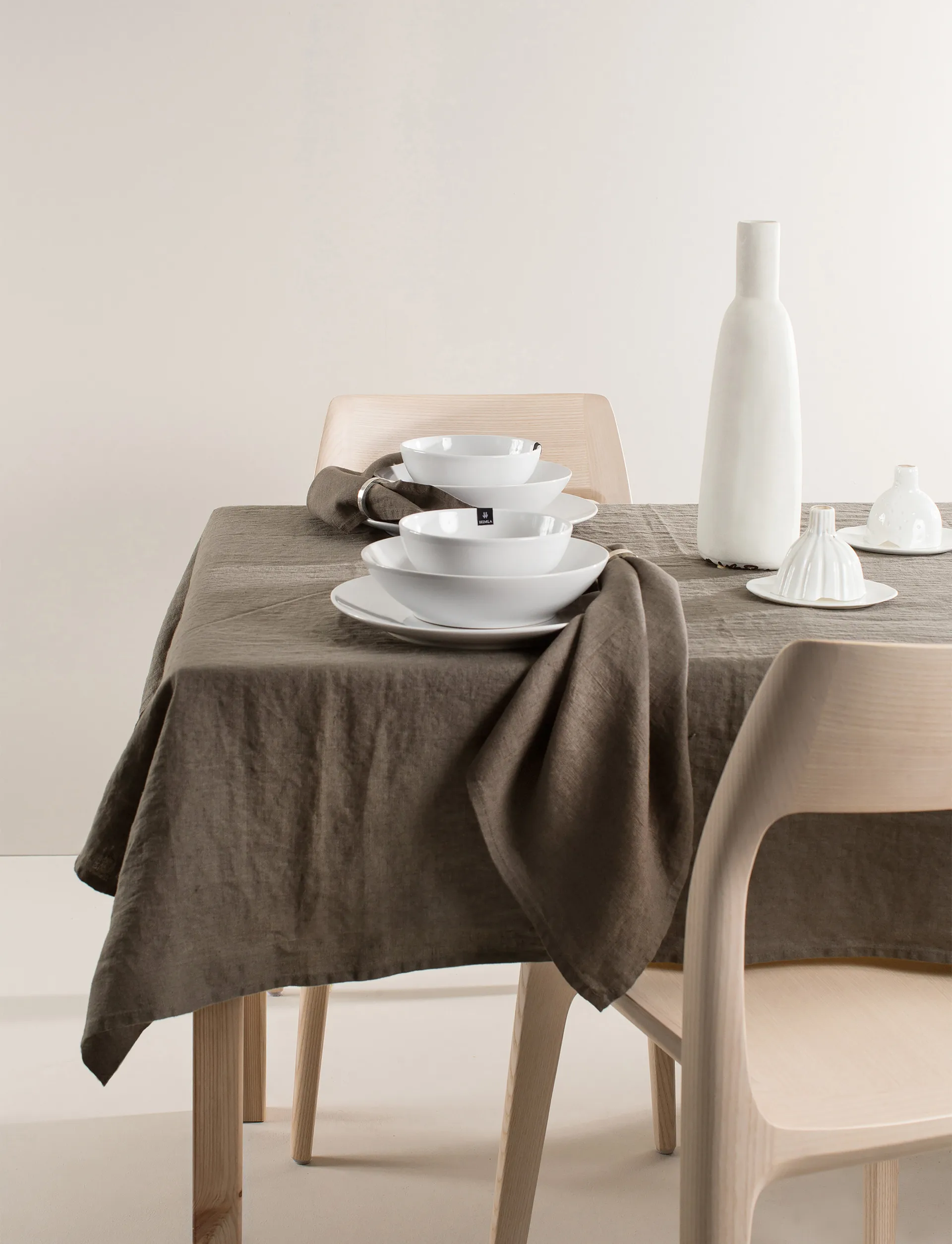 Sunshine bordduk, Coffee, 140x330 cm Himla