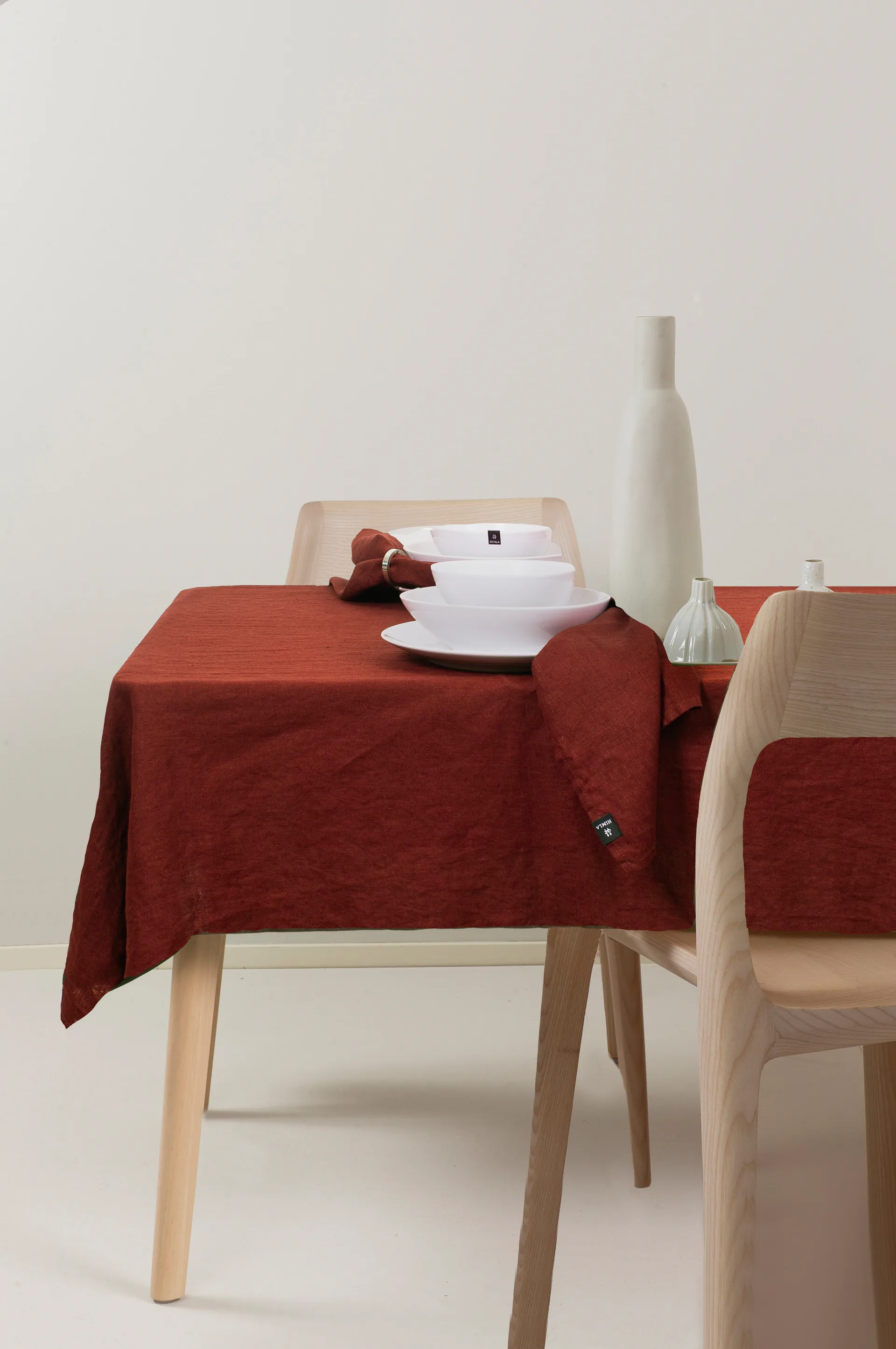 Sunshine duk 140x330 cm, Lingonberry (rød) Himla